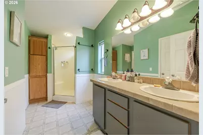 777 Deer Valley Ln, Cottage Grove, OR 97424 - Photo 16