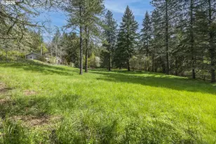 777 Deer Valley Ln, Cottage Grove, OR 97424 - Photo 46