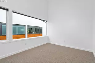 245 SW Meade St, Portland, OR 97201 - Photo 22