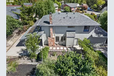 2065 NW Overton Ct, Beaverton, OR 97006 - Photo 30