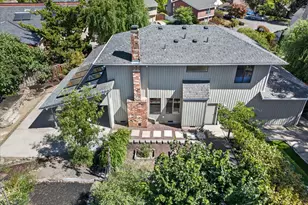 2065 NW Overton Ct, Beaverton, OR 97006 - Photo 30