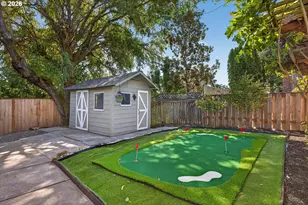 2065 NW Overton Ct, Beaverton, OR 97006 - Photo 28