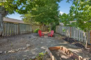 2065 NW Overton Ct, Beaverton, OR 97006 - Photo 26