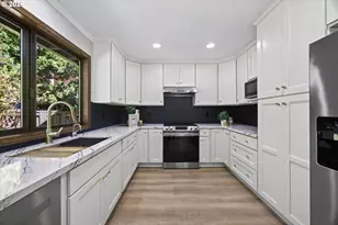 2065 NW Overton Ct, Beaverton, OR 97006 - Photo 8