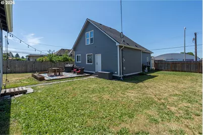 112 S Gold St, Centralia, WA 98531 - Photo 28
