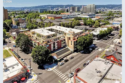 1620 NE Broadway St #228, Portland, OR 97232 - Photo 4