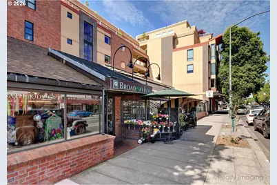 1620 NE Broadway St #228, Portland, OR 97232 - Photo 2