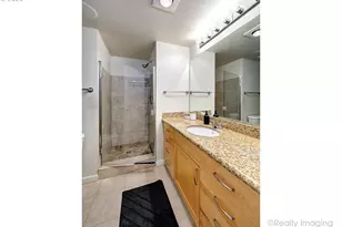 1620 NE Broadway St, Portland, OR 97232 - Photo 20