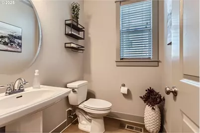 8326 SW Oak St, Portland, OR 97223 - Photo 10