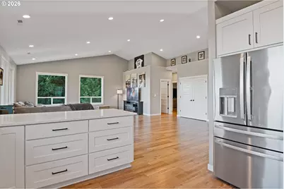 250 Red Rock Dr, Castle Rock, WA 98611 - Photo 10