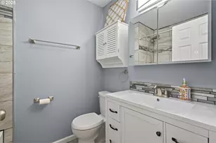 2264 NW Watters St, Roseburg, OR 97471 - Photo 20