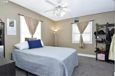 414 W 20th St, Vancouver, WA 98660 - Photo 12