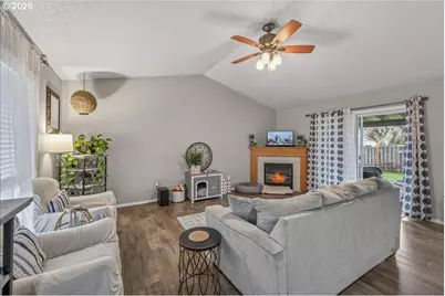 51685 SE 2nd St, Scappoose, OR 97056 - Photo 4