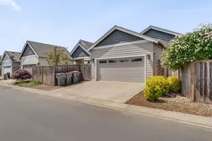 3584 NE Hembree St, McMinnville, OR 97128 - Photo 34