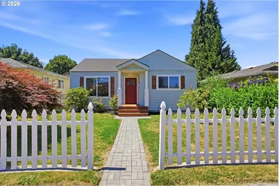 229 19th Ave, Longview, WA 98632 - Photo 2