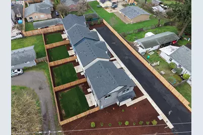 14722 SE Powell Blvd, Portland, OR 97236 - Photo 22