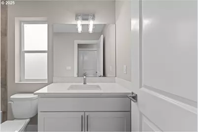 9824 SW 34th Pl, Portland, OR 97219 - Photo 12