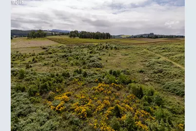 1066 Red Hill Rd, Oakland, OR 97462 - Photo 32