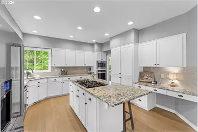 10581 NW Lost Park Dr, Portland, OR 97229 - Photo 16