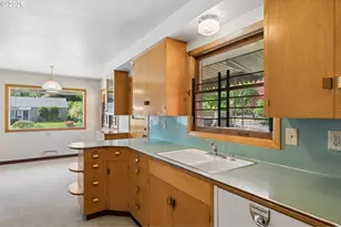 6939 SE Yamhill St, Portland, OR 97215 - Photo 18