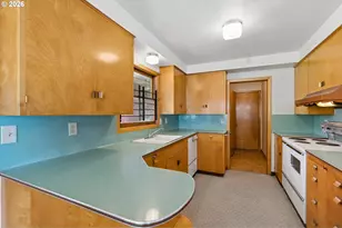 6939 SE Yamhill St, Portland, OR 97215 - Photo 16