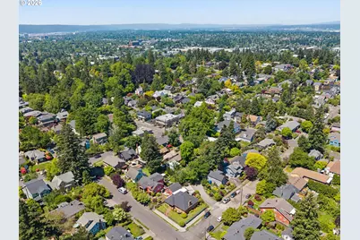 6939 SE Yamhill St, Portland, OR 97215 - Photo 46