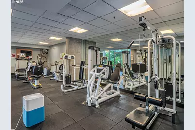 1221 SW 10th Ave #306, Portland, OR 97205 - Photo 44