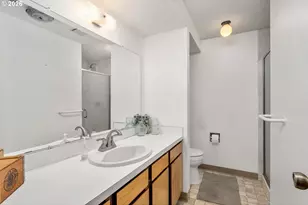5706 NE 38th St, Vancouver, WA 98661 - Photo 16