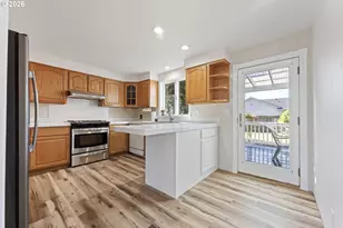 2360 NE Cleveland Ave, Gresham, OR 97030 - Photo 12