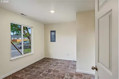 2645 Evergreen Ct NE, Salem, OR 97301 - Photo 18