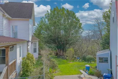 1150 W 8th St, Coquille, OR 97423 - Photo 10