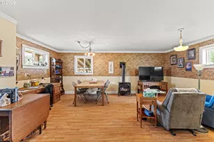 1150 W 8th St, Coquille, OR 97423 - Photo 14