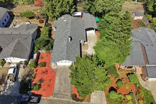 2265 24th St, Florence, OR 97439 - Photo 44