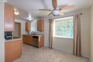 1090 Denise St SE, Salem, OR 97302 - Photo 14