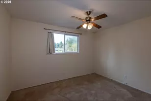 1090 Denise St SE, Salem, OR 97302 - Photo 10
