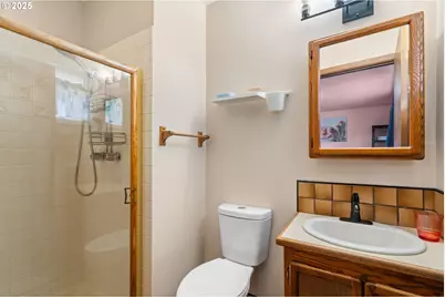 2409 NE 100th St, Vancouver, WA 98686 - Photo 8