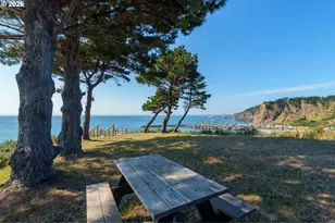 409 Jackson St, Port Orford, OR 97465 - Photo 10