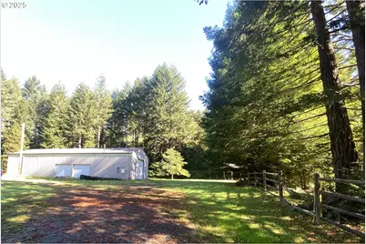 30 Winchuck River Rd, Brookings, OR 97415 - Photo 10
