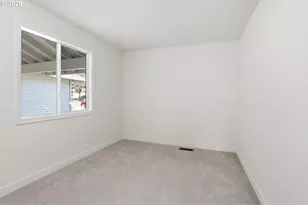 17210 NW Lonerock Ln, Beaverton, OR 97006 - Photo 26