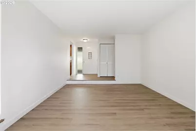 17210 NW Lonerock Ln, Beaverton, OR 97006 - Photo 18