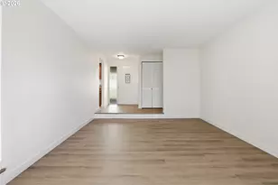 17210 NW Lonerock Ln, Beaverton, OR 97006 - Photo 18