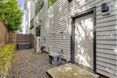 65 NE 58th Ave, Portland, OR 97213 - Photo 26