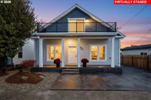 238 Oak St, Florence, OR 97439 - Photo 2