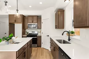 7343 SW Leonard Pl, Beaverton, OR 97007 - Photo 10