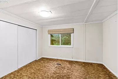 5585 Lakeview Dr, Florence, OR 97439 - Photo 12