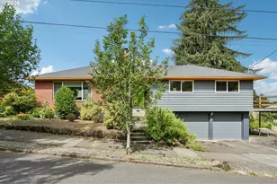 727 SE 54th Ave, Portland, OR 97215 - Photo 2