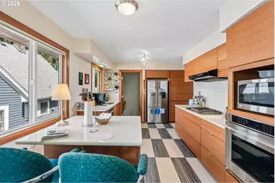 727 SE 54th Ave, Portland, OR 97215 - Photo 16