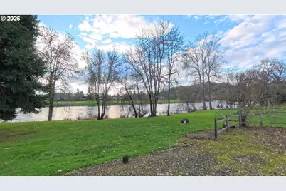 1732 Del Rio Rd, Roseburg, OR 97471 - Photo 36