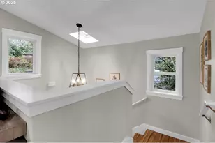 1885 Woodlawn Ave, Eugene, OR 97403 - Photo 12