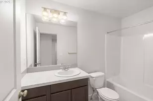 2138 NE 4 Seasons Ln, Vancouver, WA 98684 - Photo 14